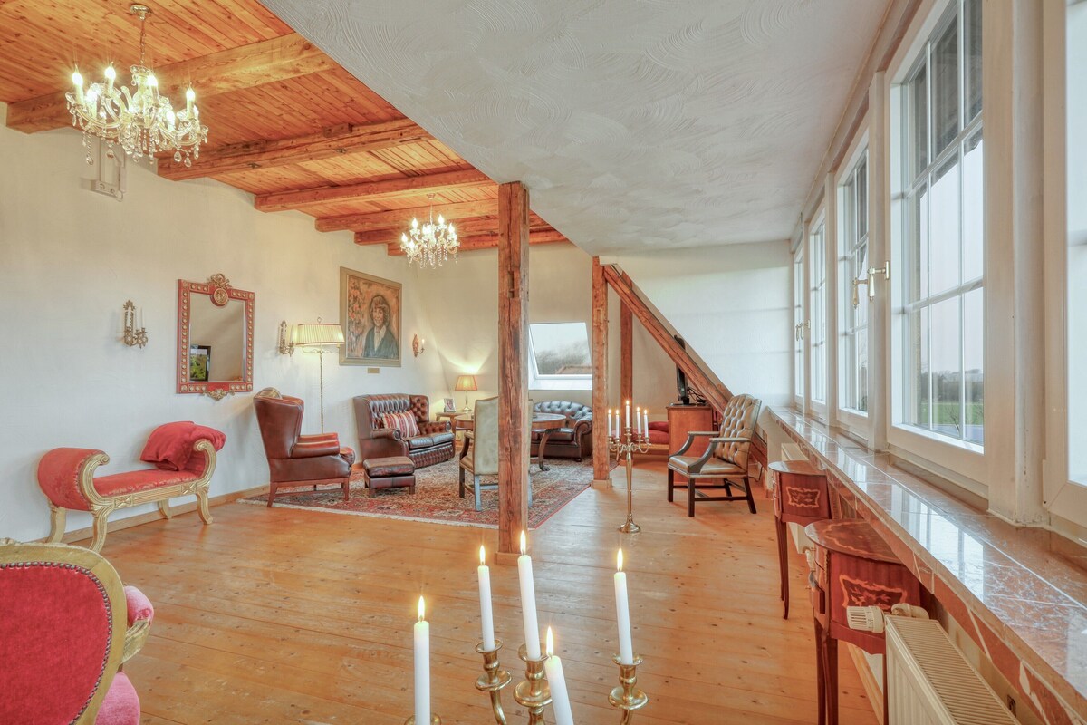 Royal Suite 2
