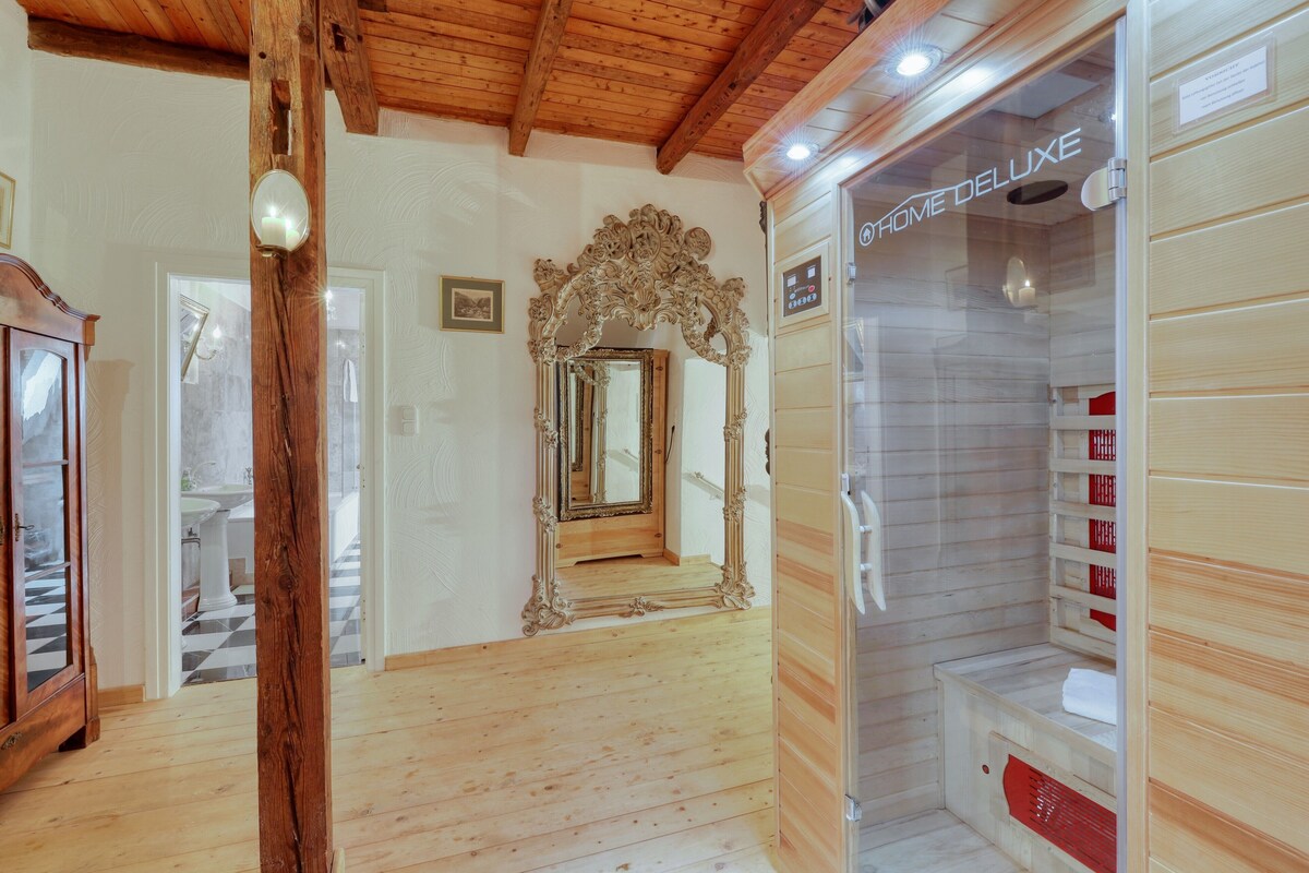 Royal Suite 5