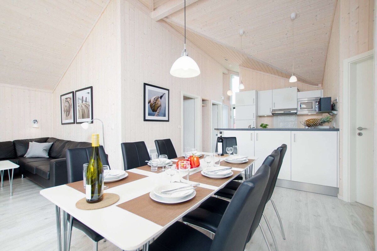 Grobenbrode Open-Concept Spa House 3