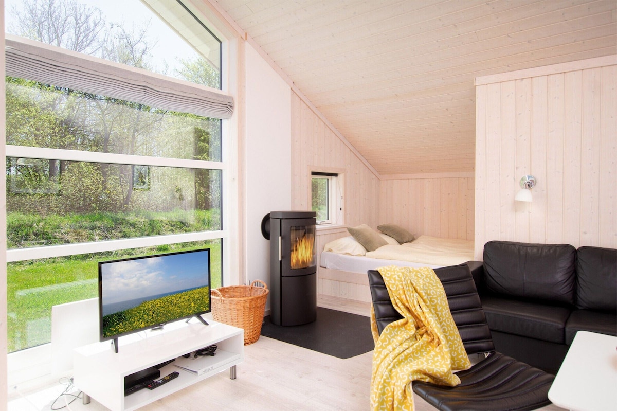 Coastal Comfort Stay